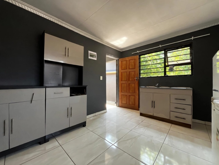 11 Bedroom Property for Sale in Barry Hertzog Park KwaZulu-Natal