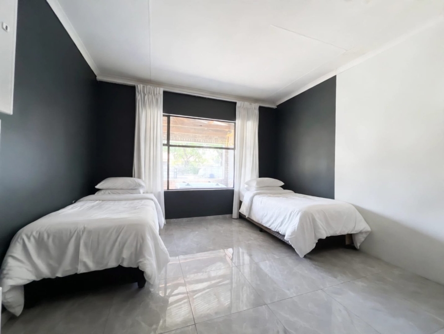 11 Bedroom Property for Sale in Barry Hertzog Park KwaZulu-Natal