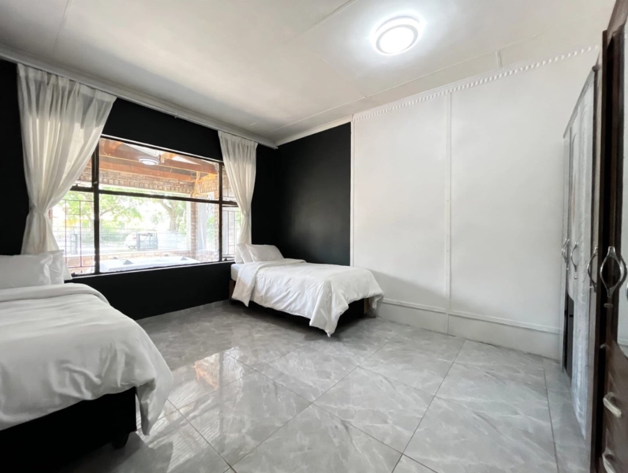 11 Bedroom Property for Sale in Barry Hertzog Park KwaZulu-Natal