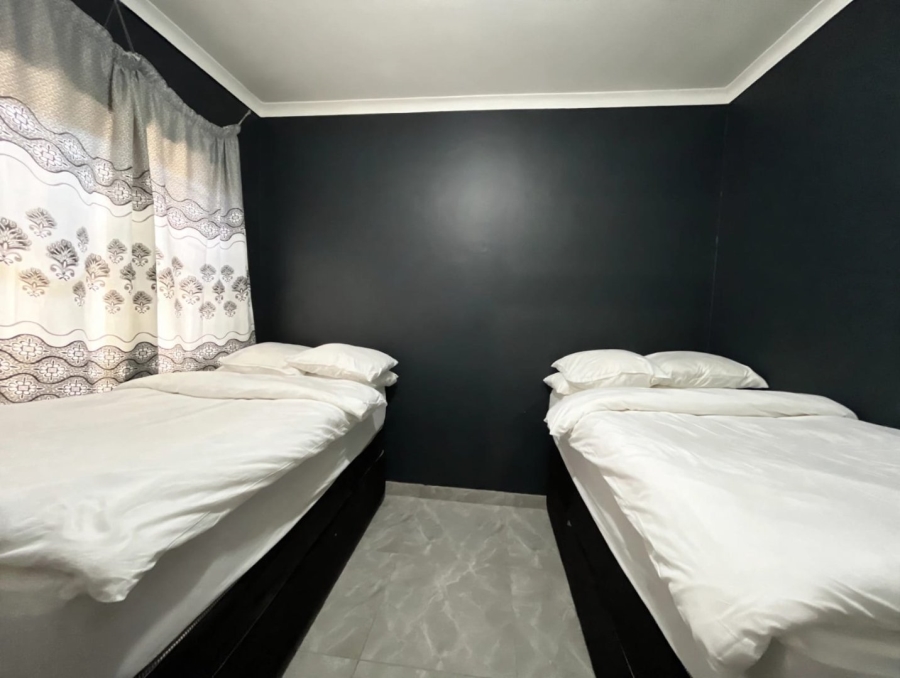 11 Bedroom Property for Sale in Barry Hertzog Park KwaZulu-Natal