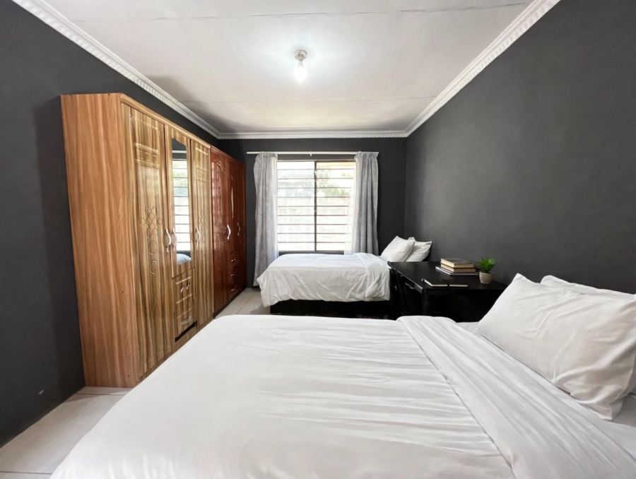 11 Bedroom Property for Sale in Barry Hertzog Park KwaZulu-Natal