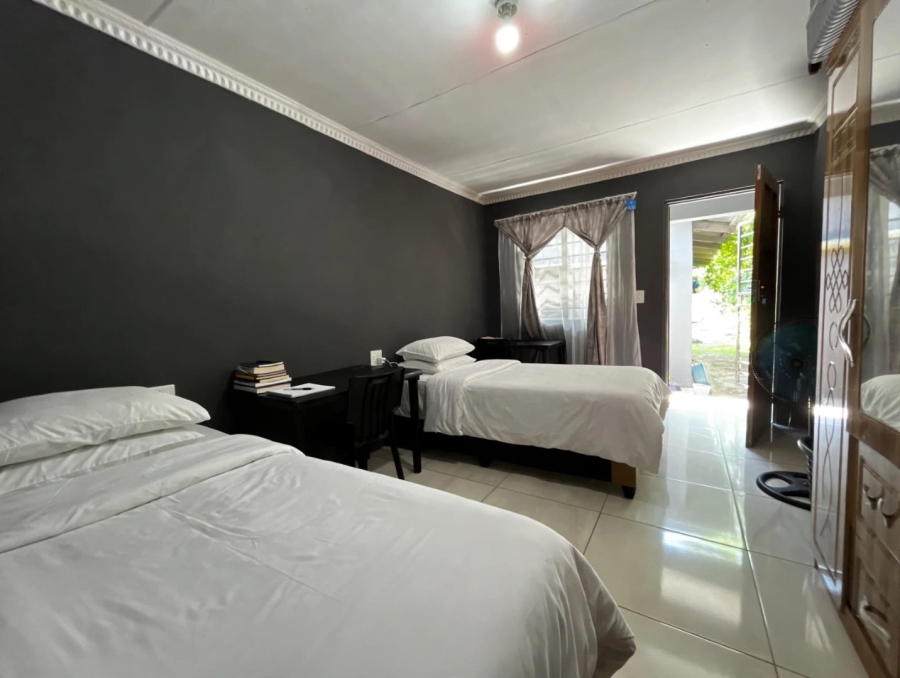 11 Bedroom Property for Sale in Barry Hertzog Park KwaZulu-Natal