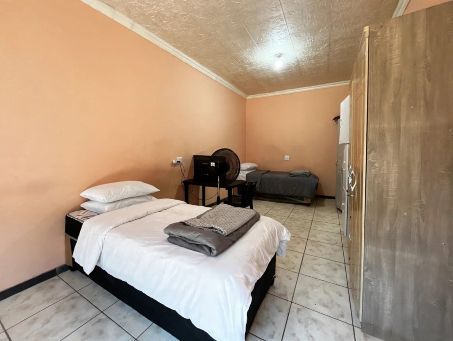 11 Bedroom Property for Sale in Barry Hertzog Park KwaZulu-Natal