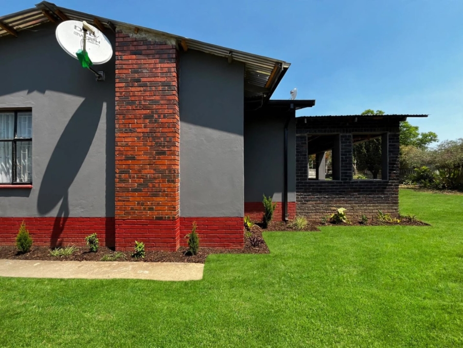 11 Bedroom Property for Sale in Barry Hertzog Park KwaZulu-Natal