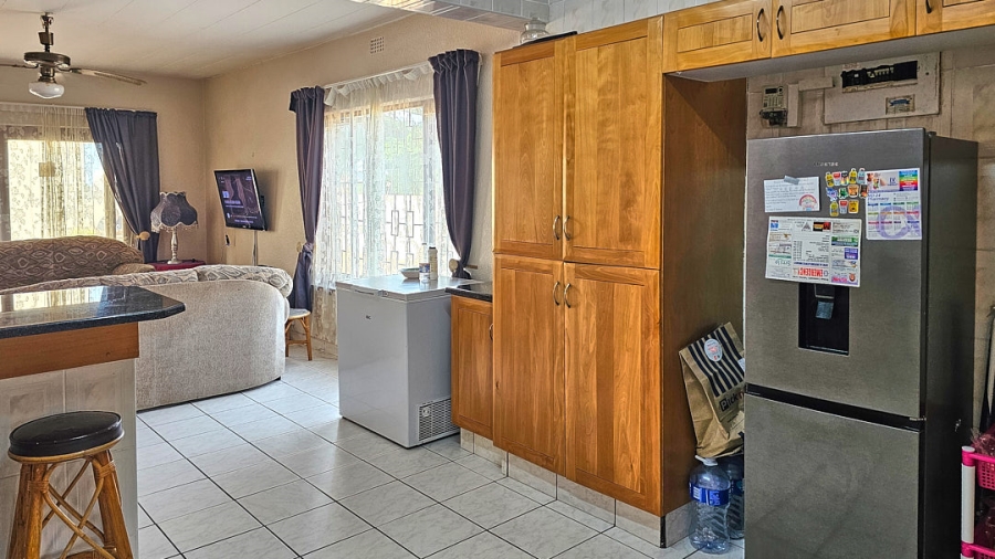 3 Bedroom Property for Sale in Uvongo KwaZulu-Natal