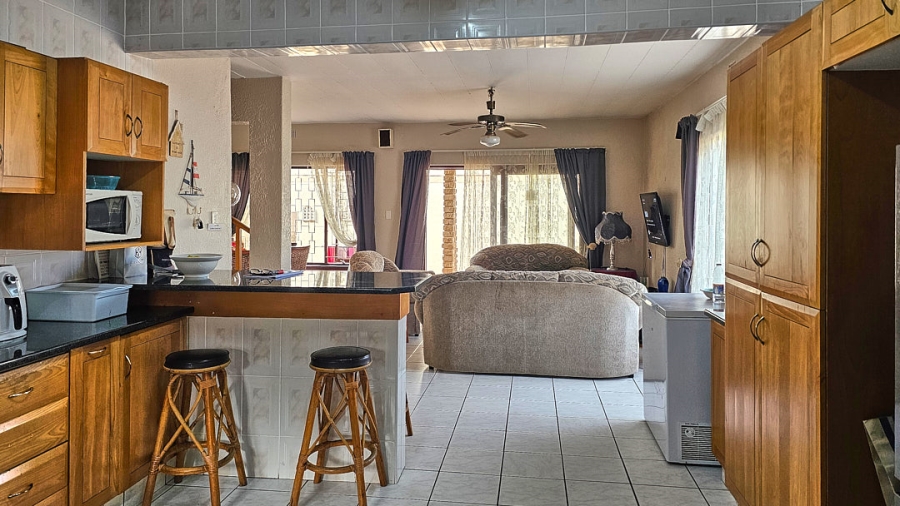 3 Bedroom Property for Sale in Uvongo KwaZulu-Natal