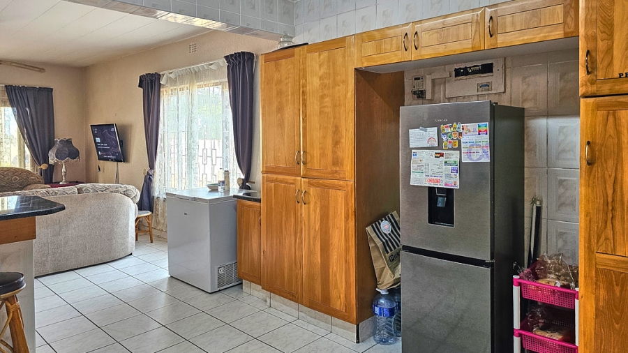 3 Bedroom Property for Sale in Uvongo KwaZulu-Natal