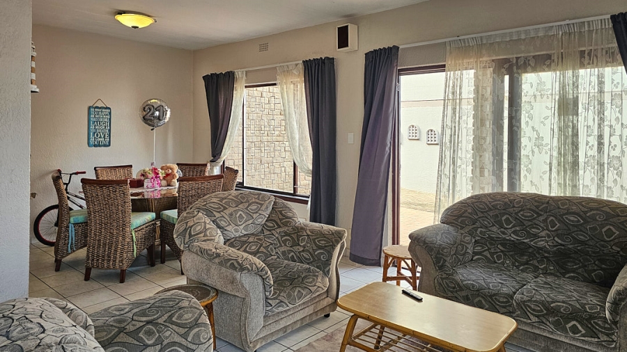 3 Bedroom Property for Sale in Uvongo KwaZulu-Natal