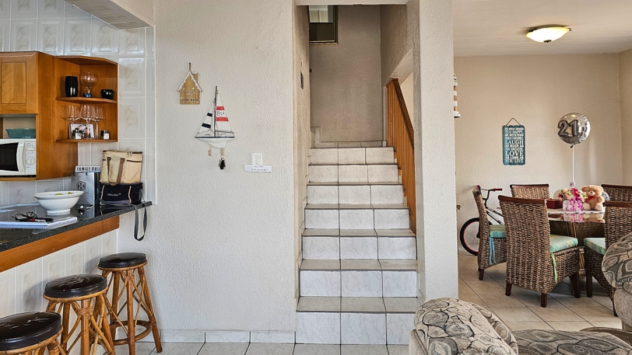 3 Bedroom Property for Sale in Uvongo KwaZulu-Natal