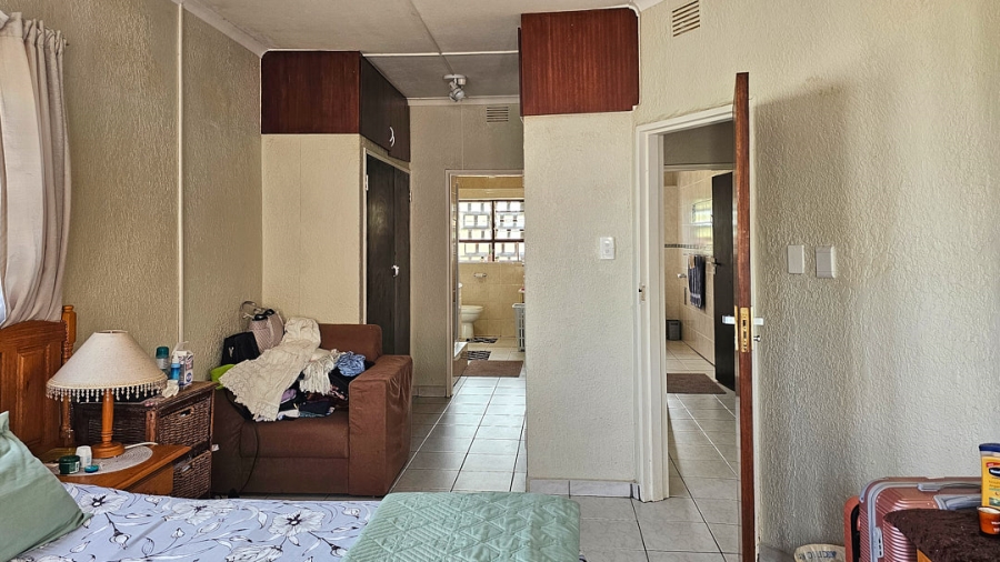 3 Bedroom Property for Sale in Uvongo KwaZulu-Natal