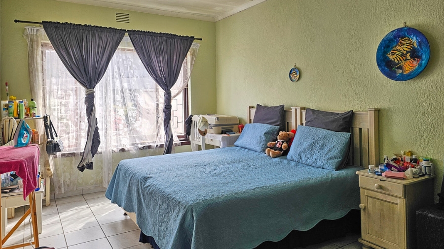3 Bedroom Property for Sale in Uvongo KwaZulu-Natal