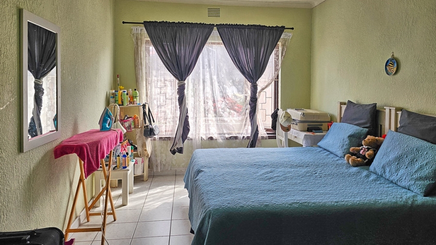 3 Bedroom Property for Sale in Uvongo KwaZulu-Natal