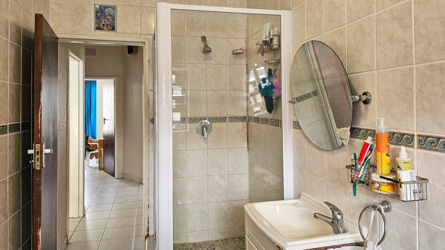 3 Bedroom Property for Sale in Uvongo KwaZulu-Natal