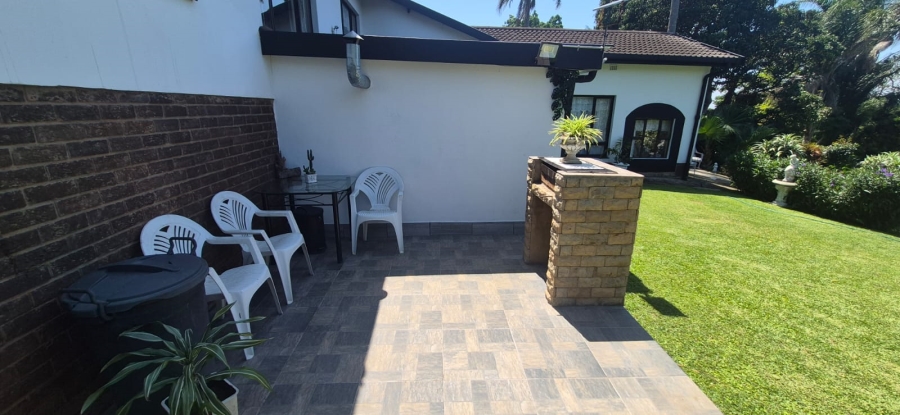 3 Bedroom Property for Sale in Umtentweni KwaZulu-Natal