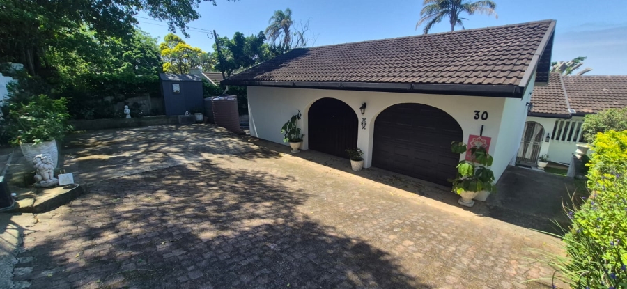 3 Bedroom Property for Sale in Umtentweni KwaZulu-Natal