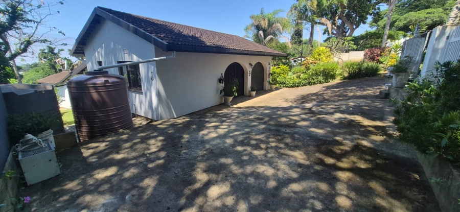 3 Bedroom Property for Sale in Umtentweni KwaZulu-Natal