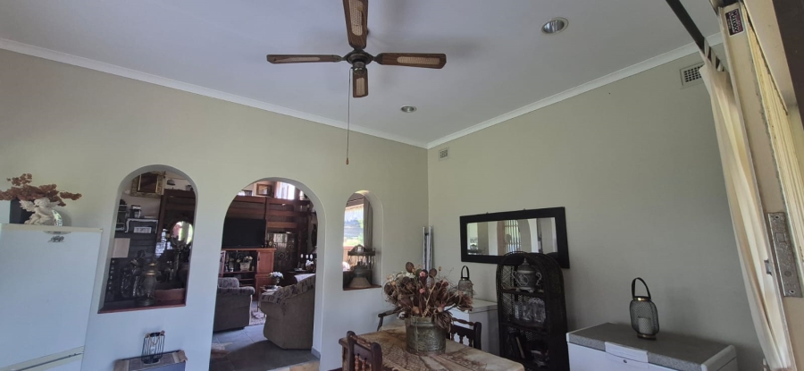 3 Bedroom Property for Sale in Umtentweni KwaZulu-Natal