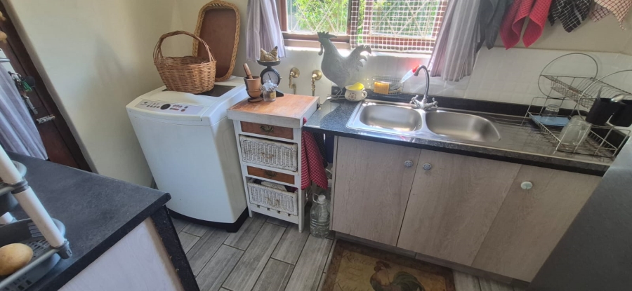 3 Bedroom Property for Sale in Umtentweni KwaZulu-Natal