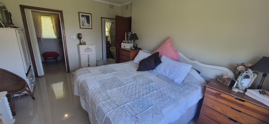 3 Bedroom Property for Sale in Umtentweni KwaZulu-Natal