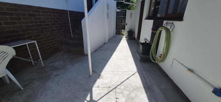 3 Bedroom Property for Sale in Umtentweni KwaZulu-Natal