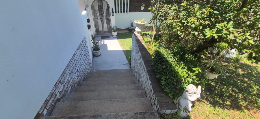 3 Bedroom Property for Sale in Umtentweni KwaZulu-Natal