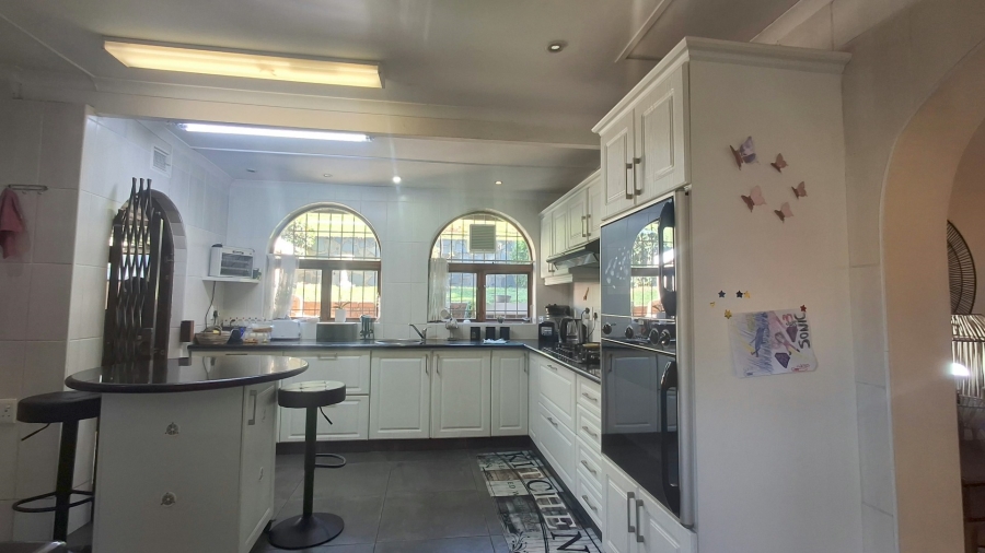 4 Bedroom Property for Sale in Ocean View KwaZulu-Natal