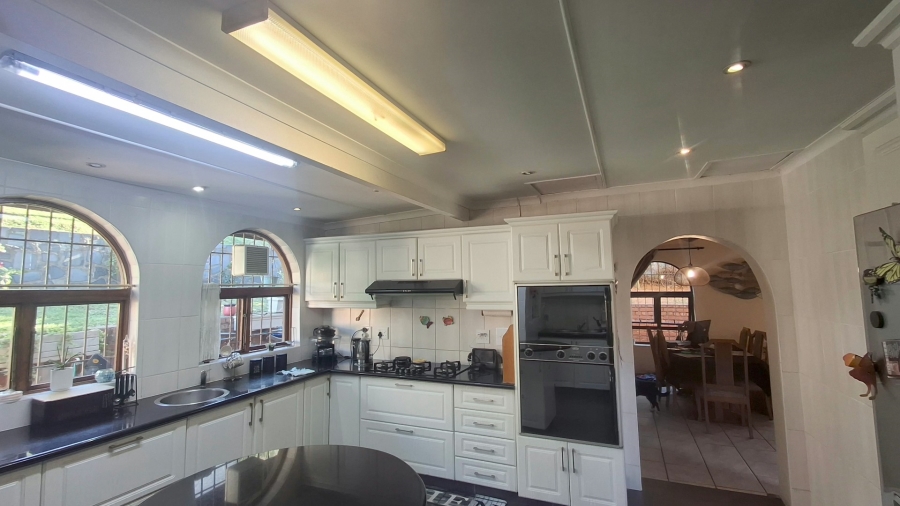 4 Bedroom Property for Sale in Ocean View KwaZulu-Natal