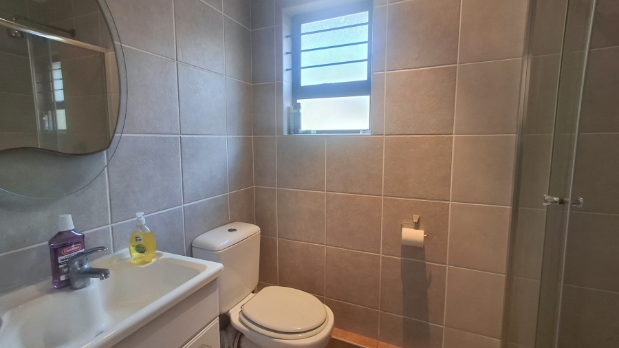 4 Bedroom Property for Sale in Ocean View KwaZulu-Natal