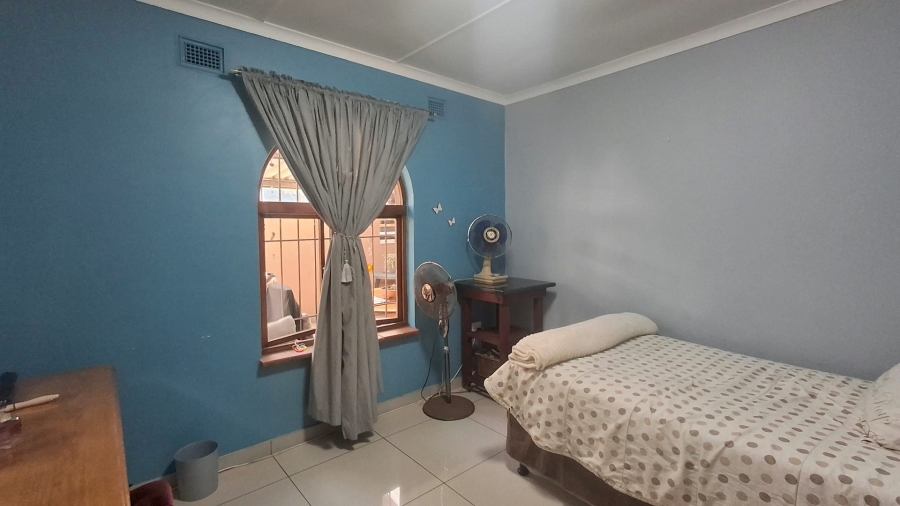 4 Bedroom Property for Sale in Ocean View KwaZulu-Natal