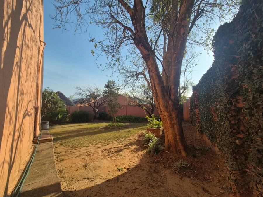 To Let 2 Bedroom Property for Rent in Aviary Hill KwaZulu-Natal