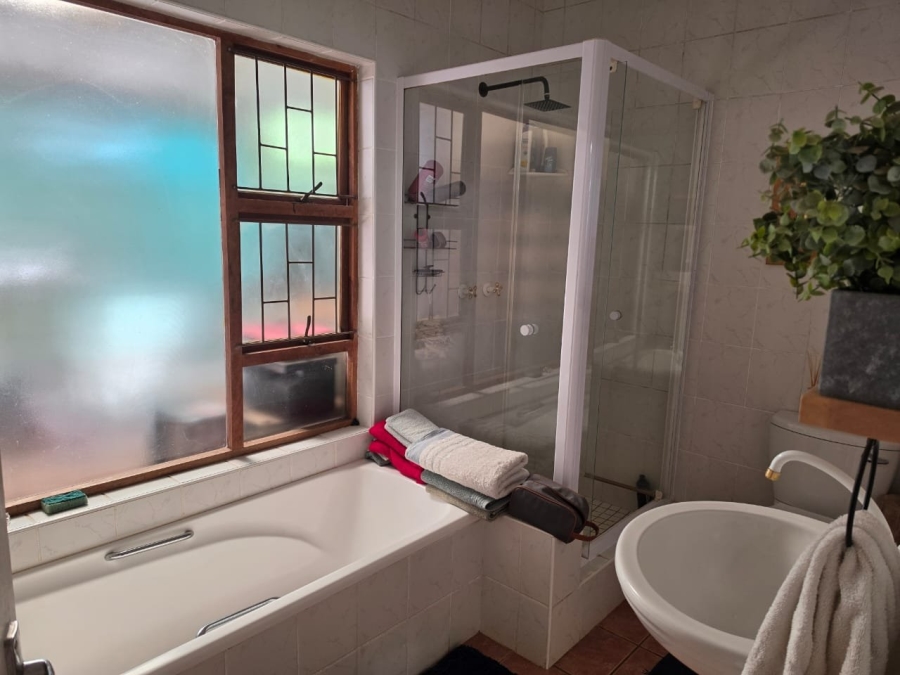 To Let 3 Bedroom Property for Rent in Summerveld KwaZulu-Natal