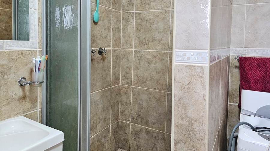 2 Bedroom Property for Sale in Margate KwaZulu-Natal