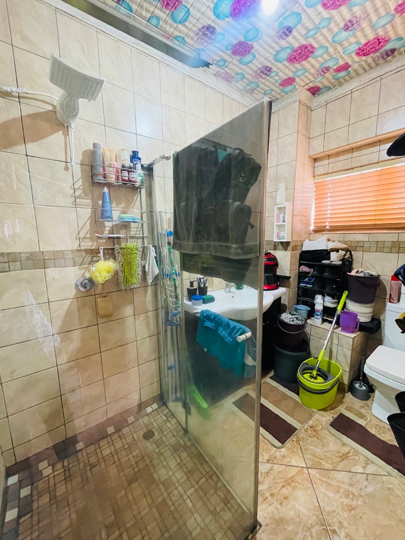 To Let 1 Bedroom Property for Rent in Amanzimtoti KwaZulu-Natal