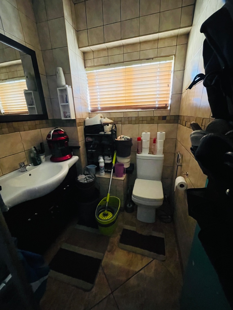 To Let 1 Bedroom Property for Rent in Amanzimtoti KwaZulu-Natal