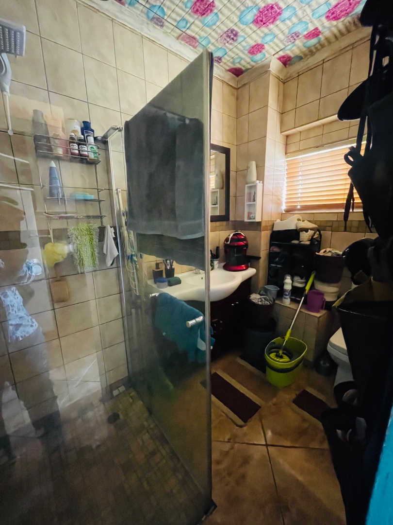 To Let 1 Bedroom Property for Rent in Amanzimtoti KwaZulu-Natal