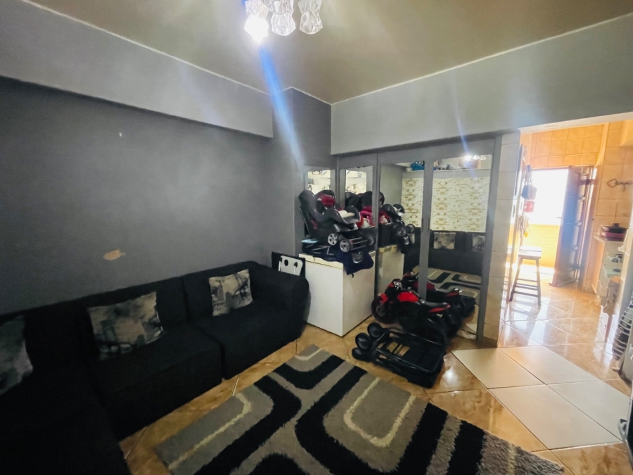 To Let 1 Bedroom Property for Rent in Amanzimtoti KwaZulu-Natal