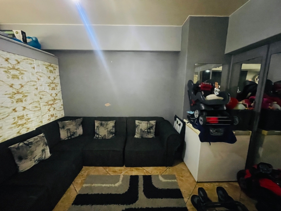 To Let 1 Bedroom Property for Rent in Amanzimtoti KwaZulu-Natal