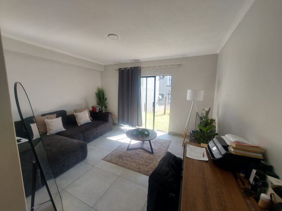 To Let 1 Bedroom Property for Rent in Hayfields KwaZulu-Natal