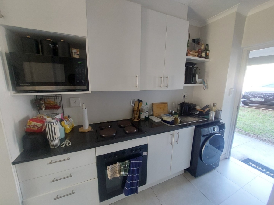 To Let 1 Bedroom Property for Rent in Hayfields KwaZulu-Natal