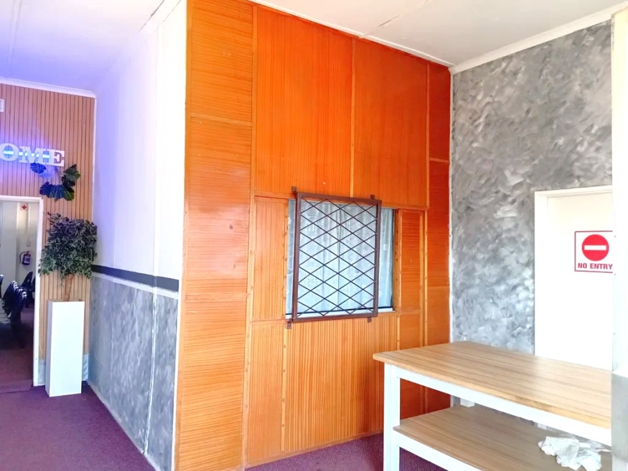 To Let Commercial Property for Rent in Mountain Rise KwaZulu-Natal