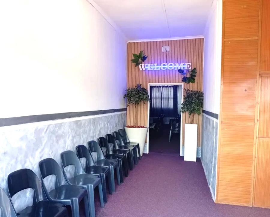 To Let Commercial Property for Rent in Mountain Rise KwaZulu-Natal
