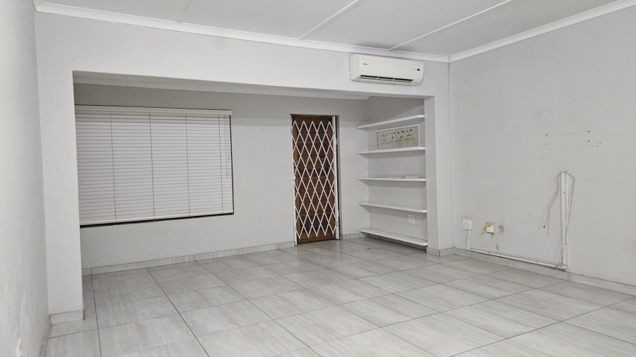 To Let 2 Bedroom Property for Rent in Veld En Vlei KwaZulu-Natal