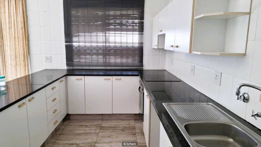 3 Bedroom Property for Sale in St Michaels On Sea KwaZulu-Natal