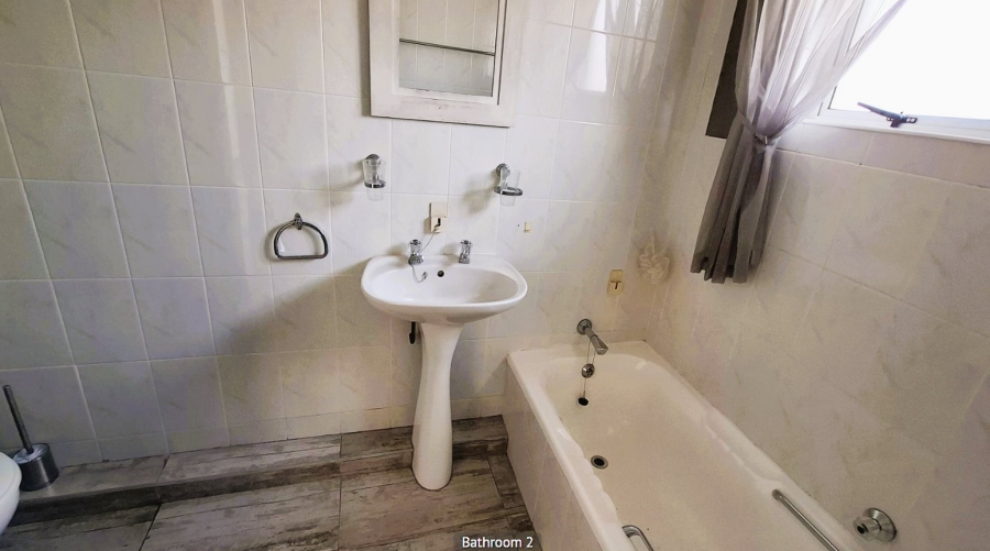 3 Bedroom Property for Sale in St Michaels On Sea KwaZulu-Natal