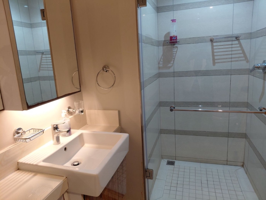 1 Bedroom Property for Sale in Umhlanga KwaZulu-Natal