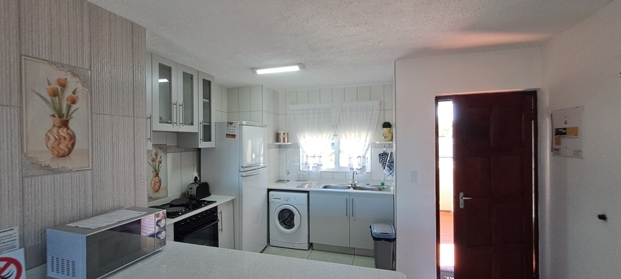 2 Bedroom Property for Sale in Uvongo Beach KwaZulu-Natal