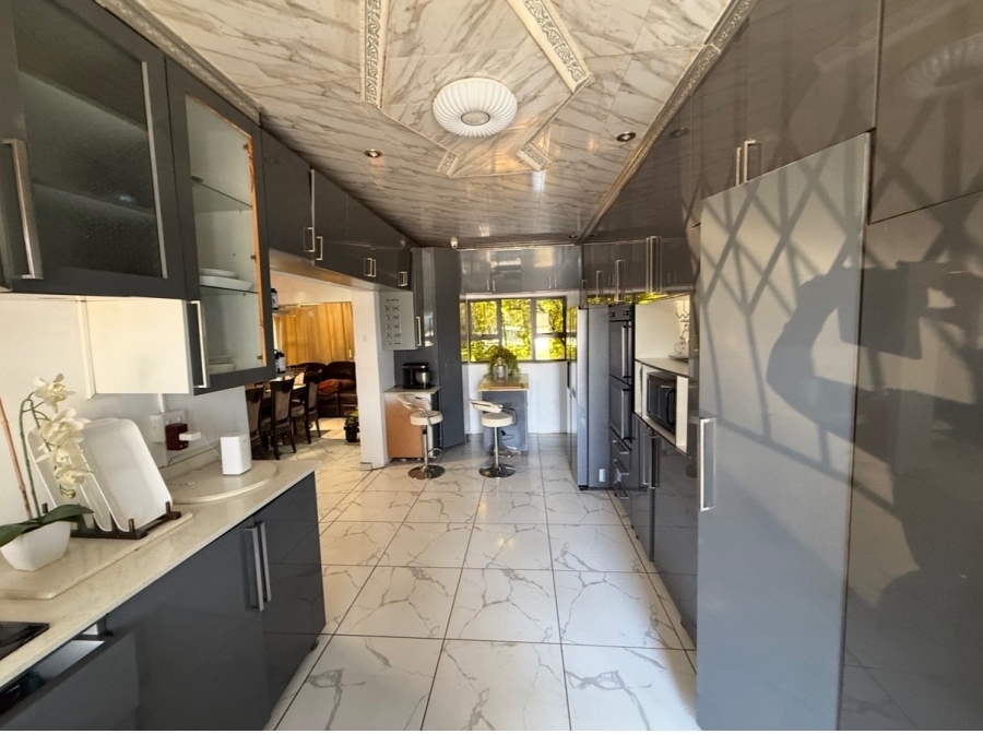 4 Bedroom Property for Sale in Scottsville KwaZulu-Natal