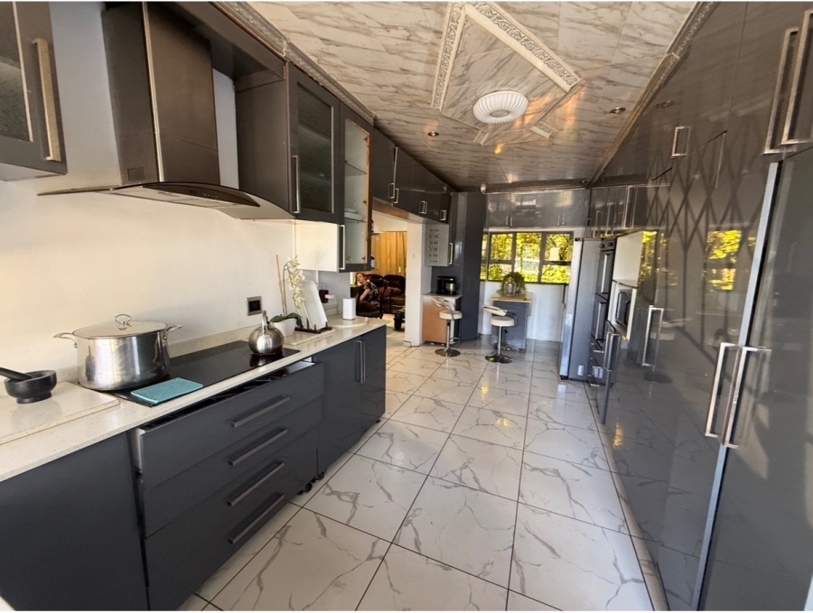 4 Bedroom Property for Sale in Scottsville KwaZulu-Natal
