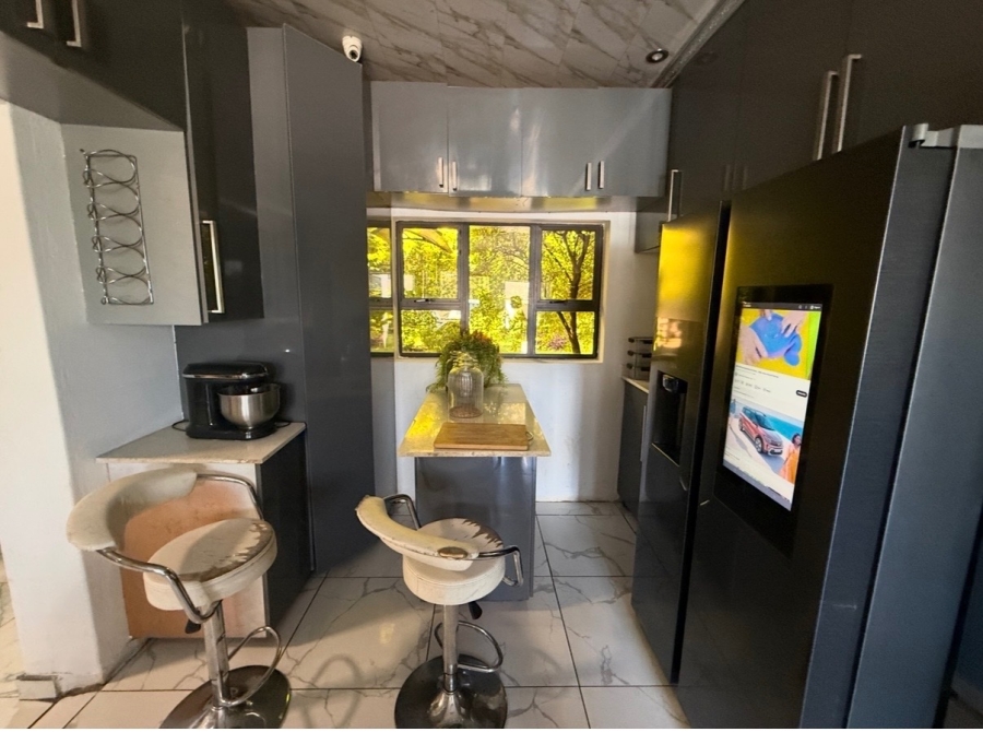 4 Bedroom Property for Sale in Scottsville KwaZulu-Natal