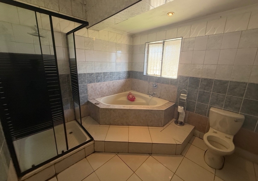 4 Bedroom Property for Sale in Scottsville KwaZulu-Natal
